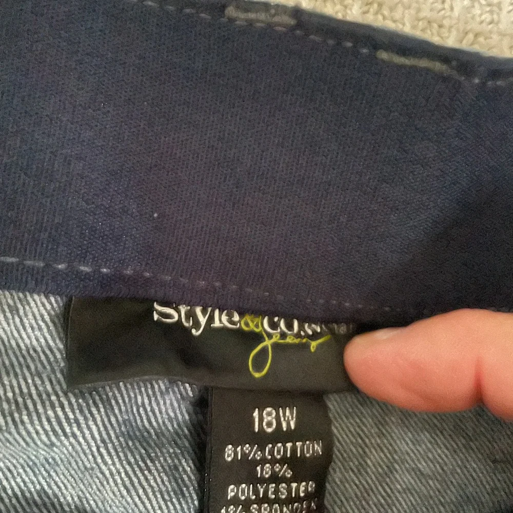 3pair capris good condition like too sell as bundle - Picture 5 of 5